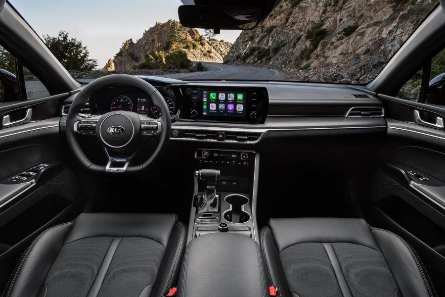 Торпедо Kia K5 GT-Line 2020 года  (NA) (фото 10 из 41)